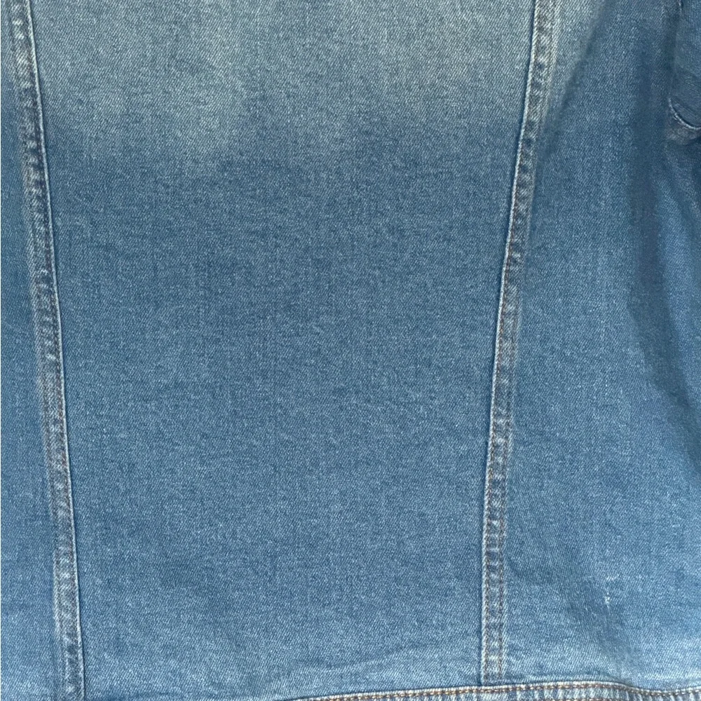 Universal Thread Classic Medium Blue Denim Jacket Size Small - Picture 8 of 12